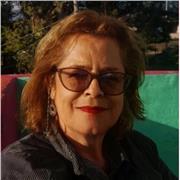 Profesor de artes y manualidades para niños